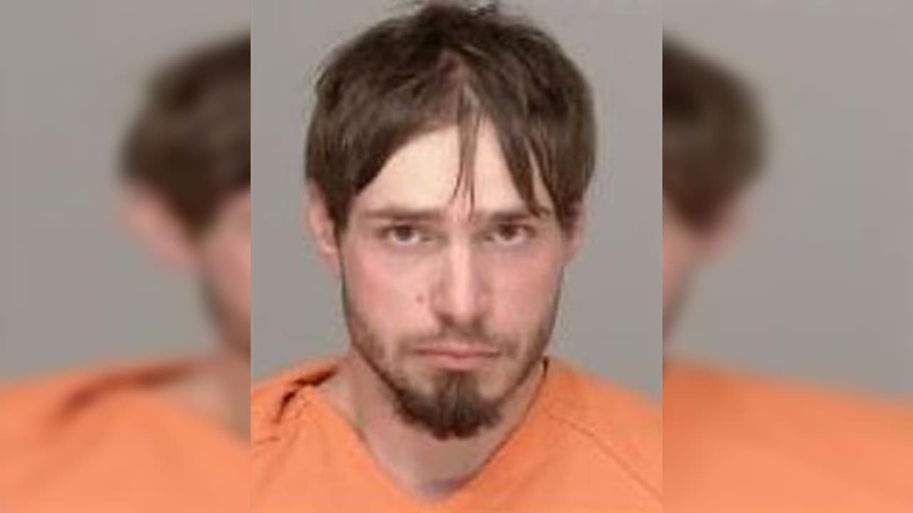 Un hombre mata a una mujer de un disparo en la cabeza: posiblemente la confundió con su exnovia