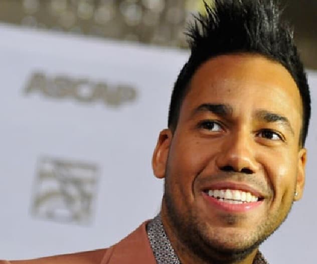 No cabe duda, Romeo tiene todo para atraparte, y si le diste tu voto en Premios Juventud, esperemos que lo veamos.