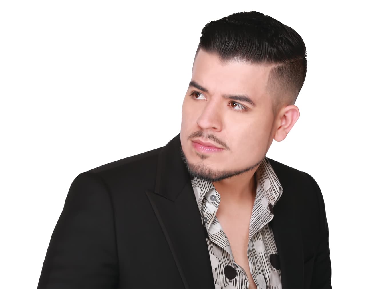 El cantante está preparó una noche inolvidable para todas sus fans.