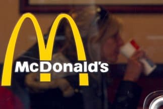McDonald's exigirá el uso de mascarilla en sus 497 restaurantes en Pensilvania 