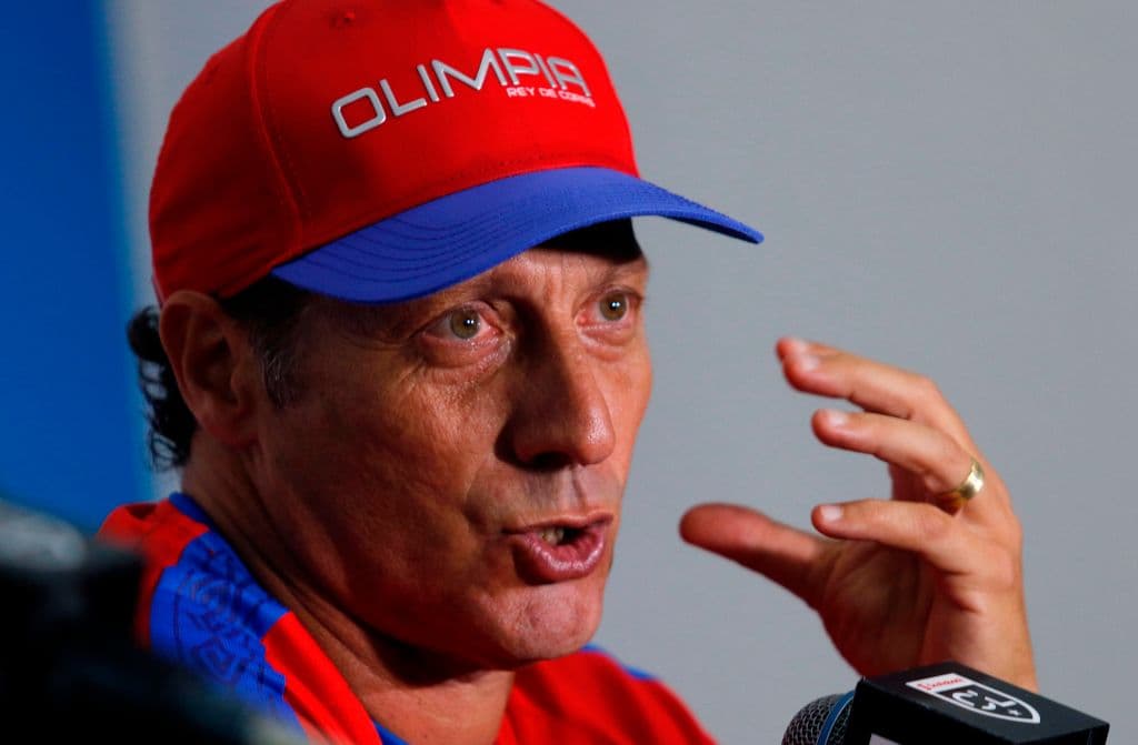 Troglio asegura que el Olimpia jugará ante Atlas con prudencia y seguridad