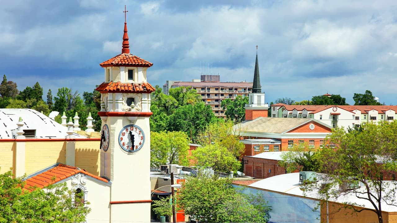 <h3 class="cms-H3-H3">3 Visalia</h3>
<br>Visalia también está situada en el Valle Central de California y durante más de 10 años ha estado constantemente entre las cinco regiones más contaminadas del país.
