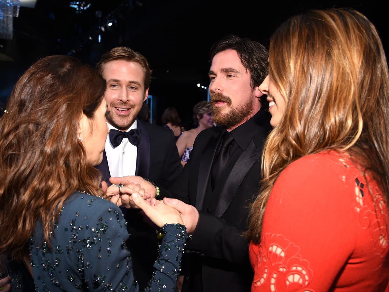Bale en pleno chisme con Marisa Tomei y Ryan Gosling