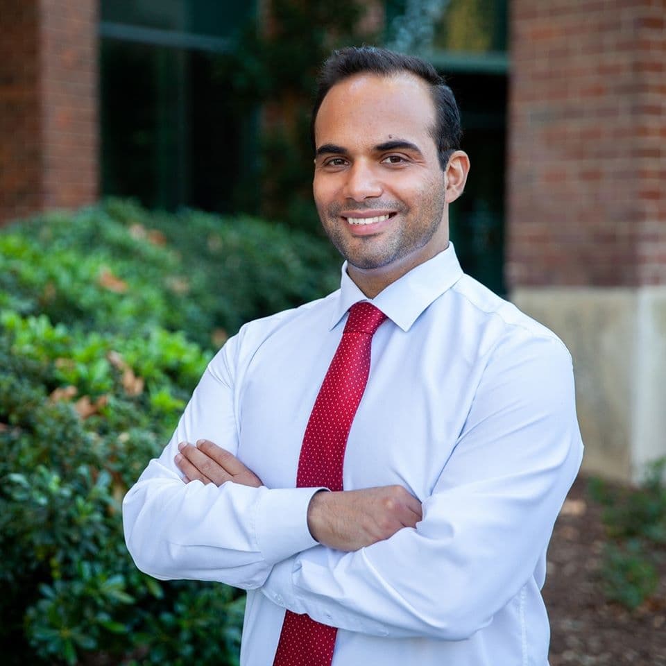 George Papadopoulos, ex asesor de Donald Trump, se encuentra en quinto lugar en recaudaciones.