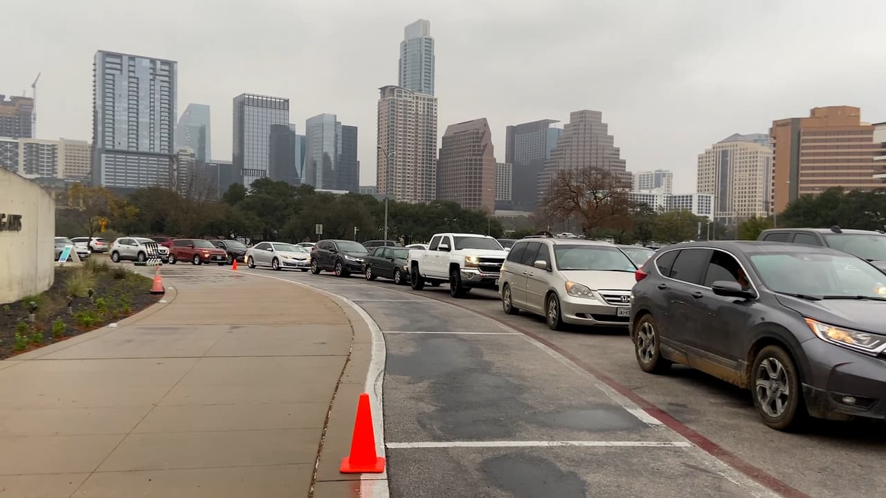 Condado Austin-Travis regresa a la etapa 4 de riesgo por covid-19 tras aumento de casos y hospitalizaciones