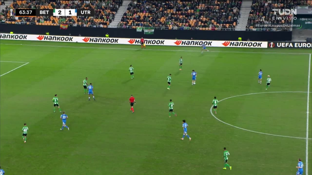 ¡TIRO ATAJADO! disparo por Yoann Cathline.