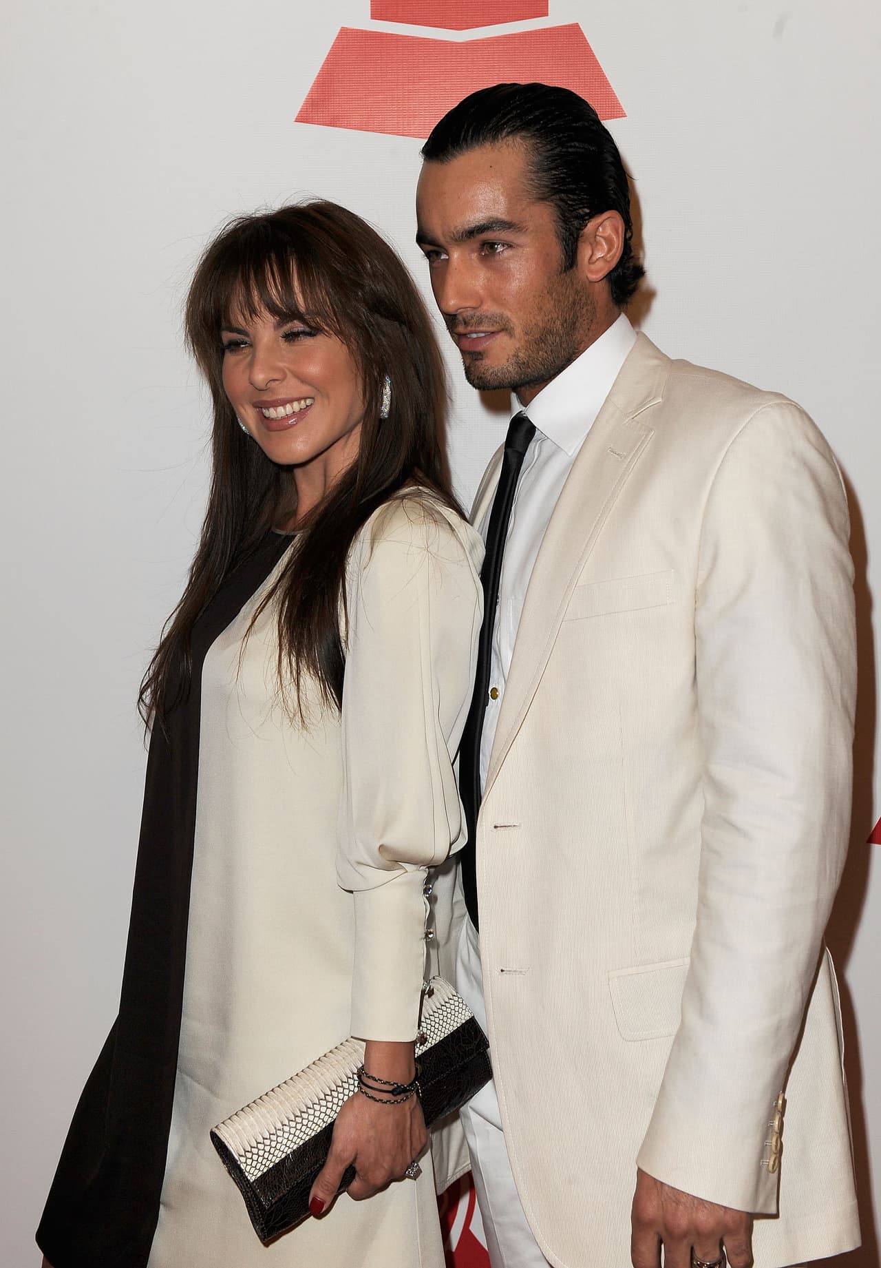 "El rompimiento con Aarón
<b> fue muy duro</b>, pero fue algo que decidimos juntos", dijo. 
<br>