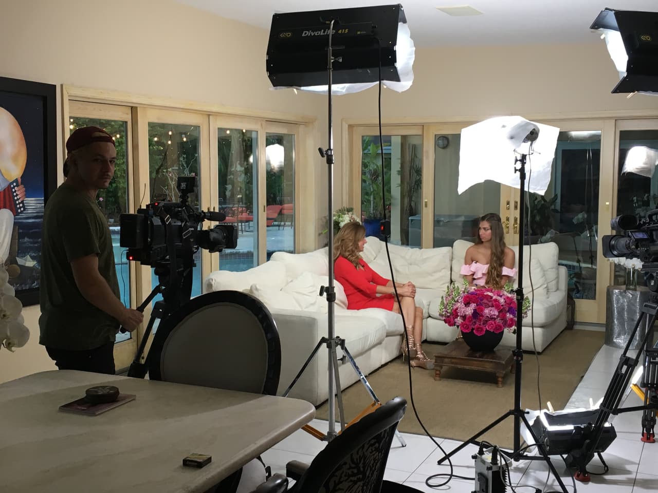 Aquí tienes una vista más amplia del salón donde se hizo la entrevista o, más bien, esta amena conversación entre madre e hija.