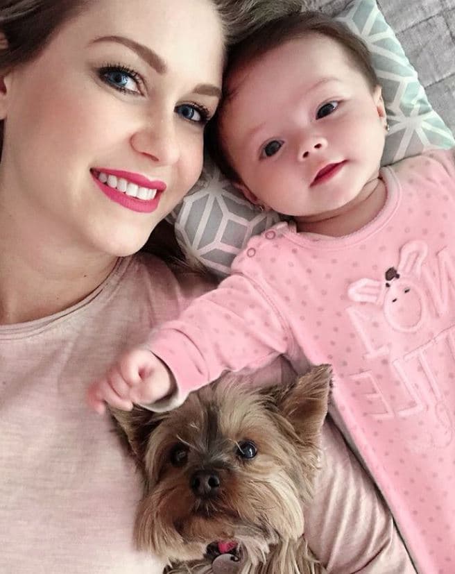 Así como documentó el crecimiento de Martina en su vientre, la actriz de ‘Qué pobres tan ricos’ ha capturado múltiples momentos del desarrollo de su pequeña.