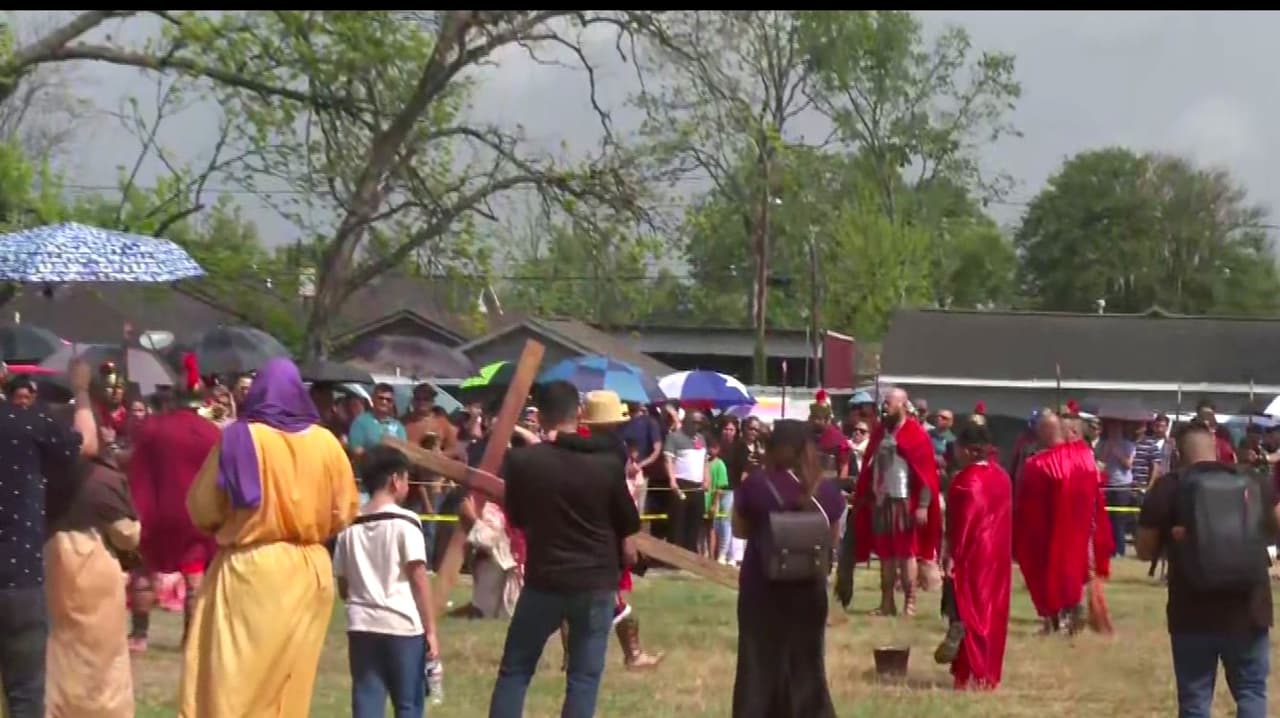 La representación de la Pasión de Cristo 2026 en Houston: el Vía Crucis y Crucifixión de Jesús