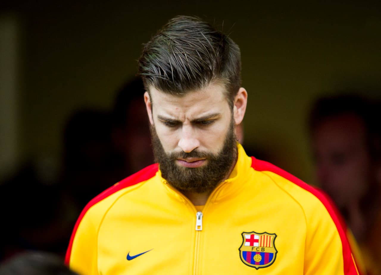 Gerard Piqué es agredido por una fan mientras grababa Periscope