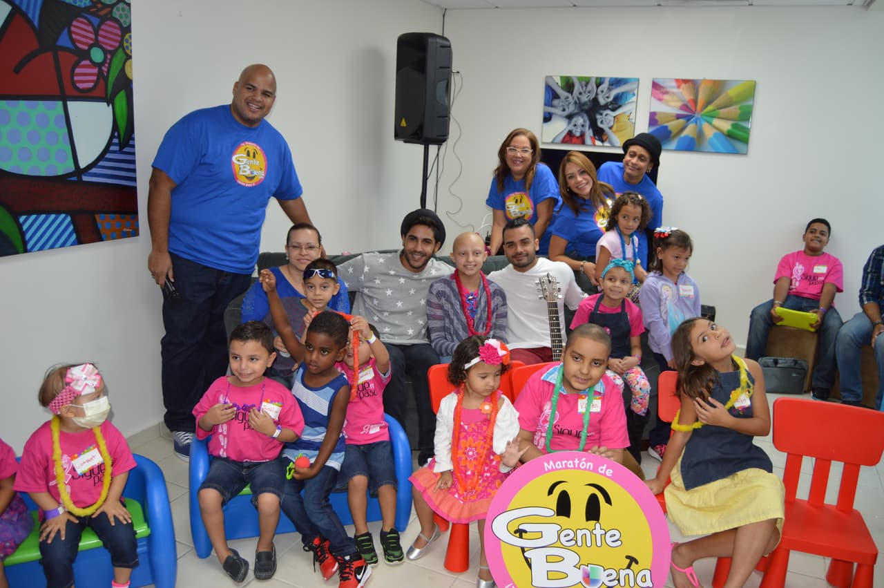 La séptima edición del Maratón de Gente Buena con una emotiva y colorida actividad para un grupo de pacientes de cáncer pediátrico y sus familiares. En el Mes de Concienciación del Cáncer Infantil, Univision Puerto Rico continuó la séptima edición del Maratón de Gente Buena con una emotiva y colorida actividad para un grupo de pacientes de cáncer pediátrico y sus familiares del Hogar Niños que Quieren Sonreír de la Sociedad Americana contra el Cáncer de Puerto Rico.
