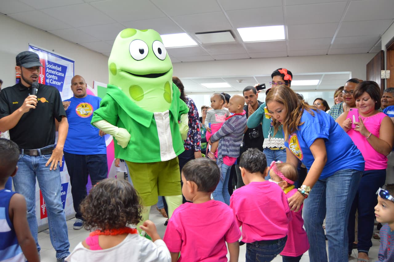 La séptima edición del Maratón de Gente Buena con una emotiva y colorida actividad para un grupo de pacientes de cáncer pediátrico y sus familiares. En el Mes de Concienciación del Cáncer Infantil, Univision Puerto Rico continuó la séptima edición del Maratón de Gente Buena con una emotiva y colorida actividad para un grupo de pacientes de cáncer pediátrico y sus familiares del Hogar Niños que Quieren Sonreír de la Sociedad Americana contra el Cáncer de Puerto Rico.
