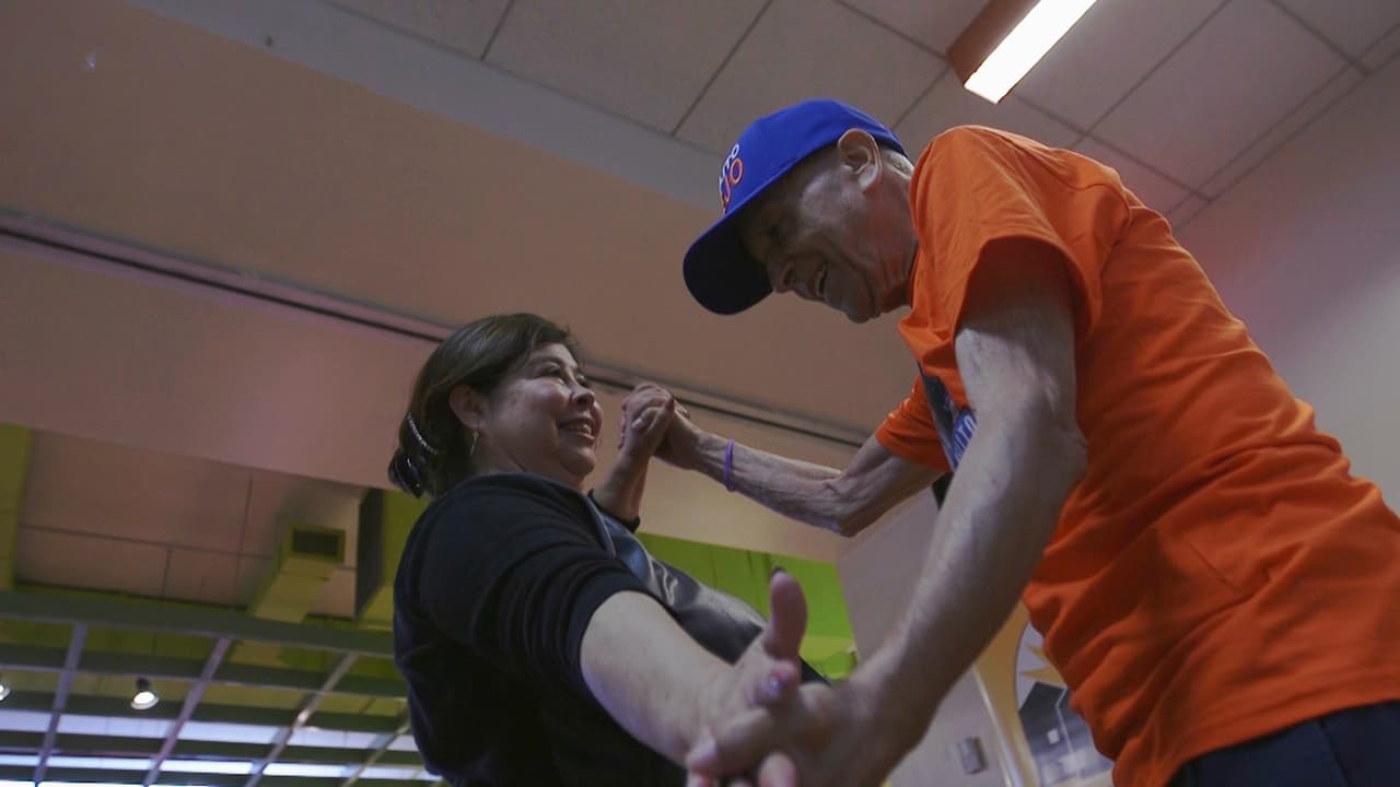 ¿Debes hacerte cargo de un adulto mayor? Aprende de la experiencia de estos cuidadores