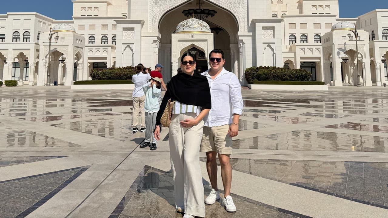 Matrimonio de Piedras Negras quedan atrapados en Dubái y buscan la manera de salir del país