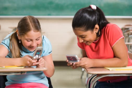 A su vez, esto es esto puede traer una desventaja: fingir la emergencia.