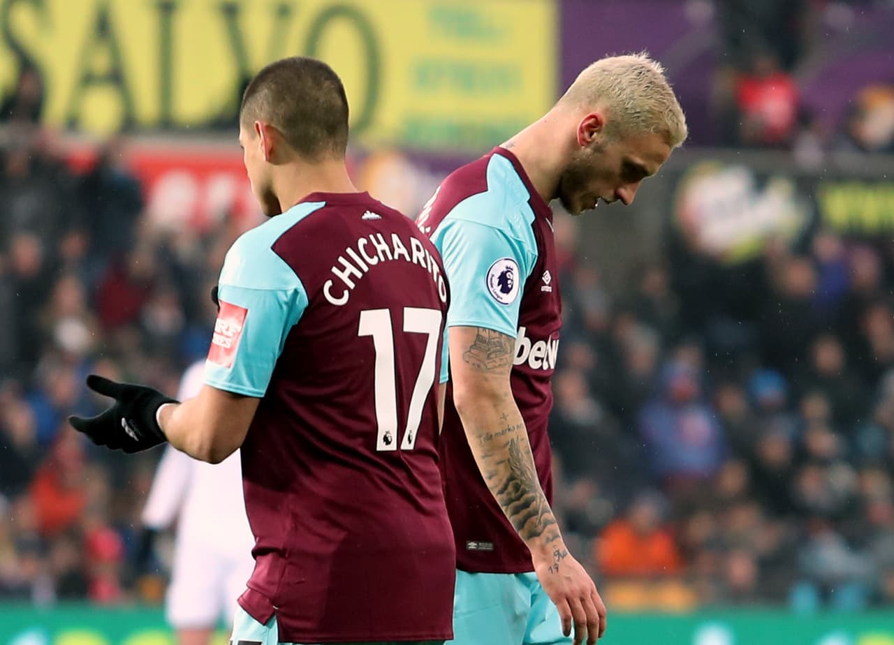 Sung-Yeung, van der Hoorn, King y Ayew fueron los encargados de marcar los goles del club galés, mientras que Michail Antonio puso el descuento de los londinenses.