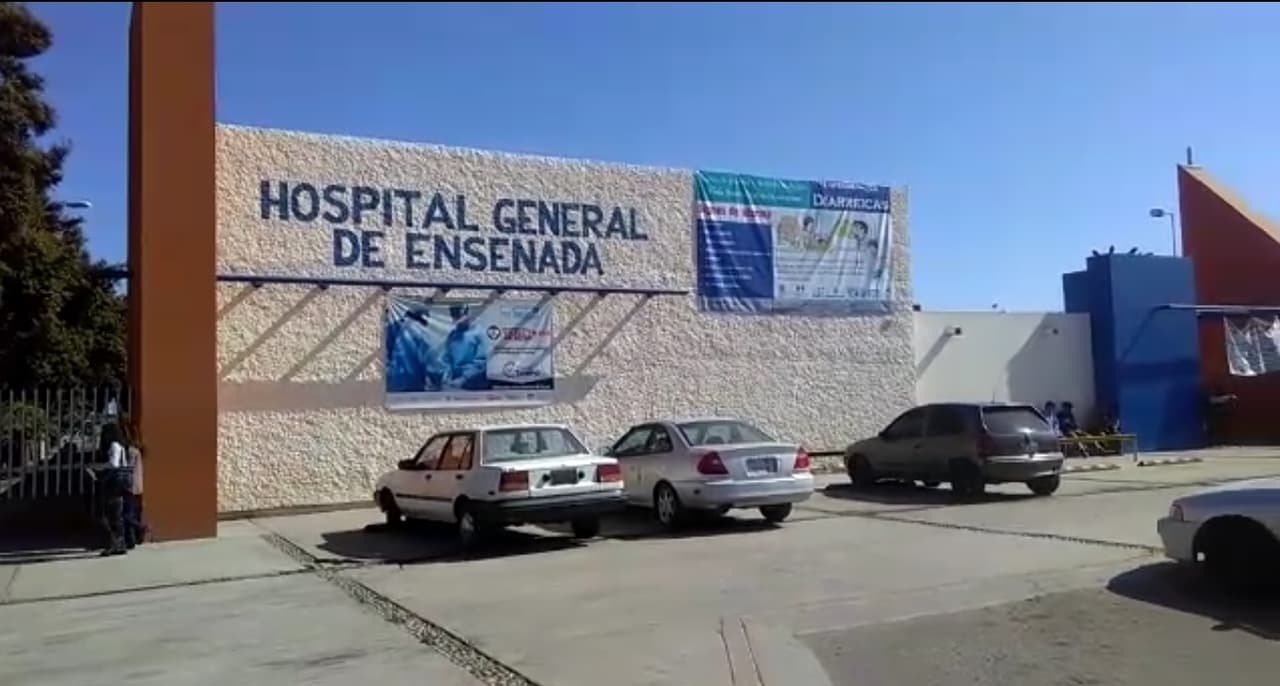 Actualmente María del Carmen Larios de 56 años de edad, se encuentra luchando por su vida en el Hospital General de Ensenada Baja California en México. Sus cinco hermanos están en el nosocomio. Bobby Larios vive en Miami y no puede viajar porque está tramitando su residencia; su madre 'Doña Chuy' radica en la Ciudad de México y no ha podido viajar porque está mal de la presión arterial.