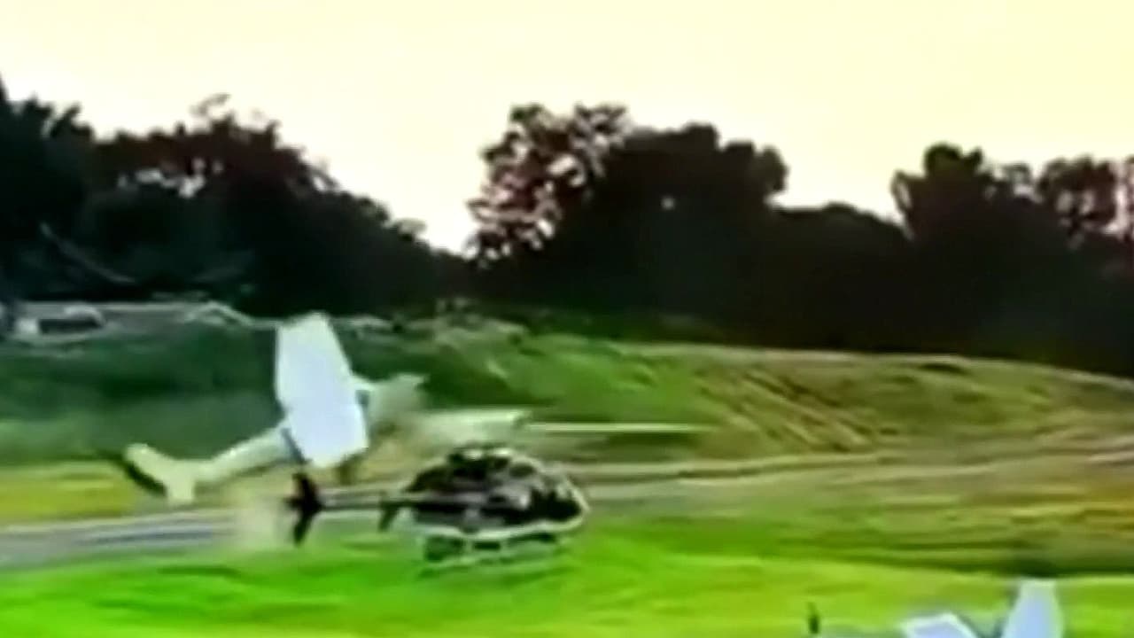 Video del momento exacto del choque mortal entre avioneta y helicóptero de la Policía de Pennsylvania