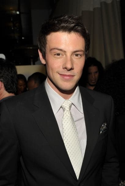 Para algunos fans se trata de un dato que se agrega al mito urbano alrededor del aclamado show:
<b> <a href="https://www.univision.com/famosos/relaciones-dificiles-un-arresto-y-rivalidad-los-problemas-que-han-rodeado-a-naya-rivera-la-actriz-de-glee-que-desaparecio-fotos" target="_blank">una especie de 'maldición' </a></b>que envuelve a sus protagonistas.
<br>