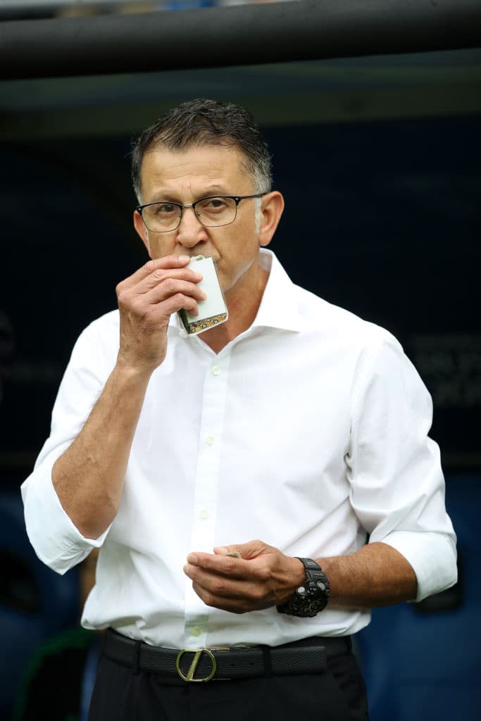 Un beso a ese papel fue l inicio de una jornada en la que Osorio lució mucho más tranquilo que en otros juegos.