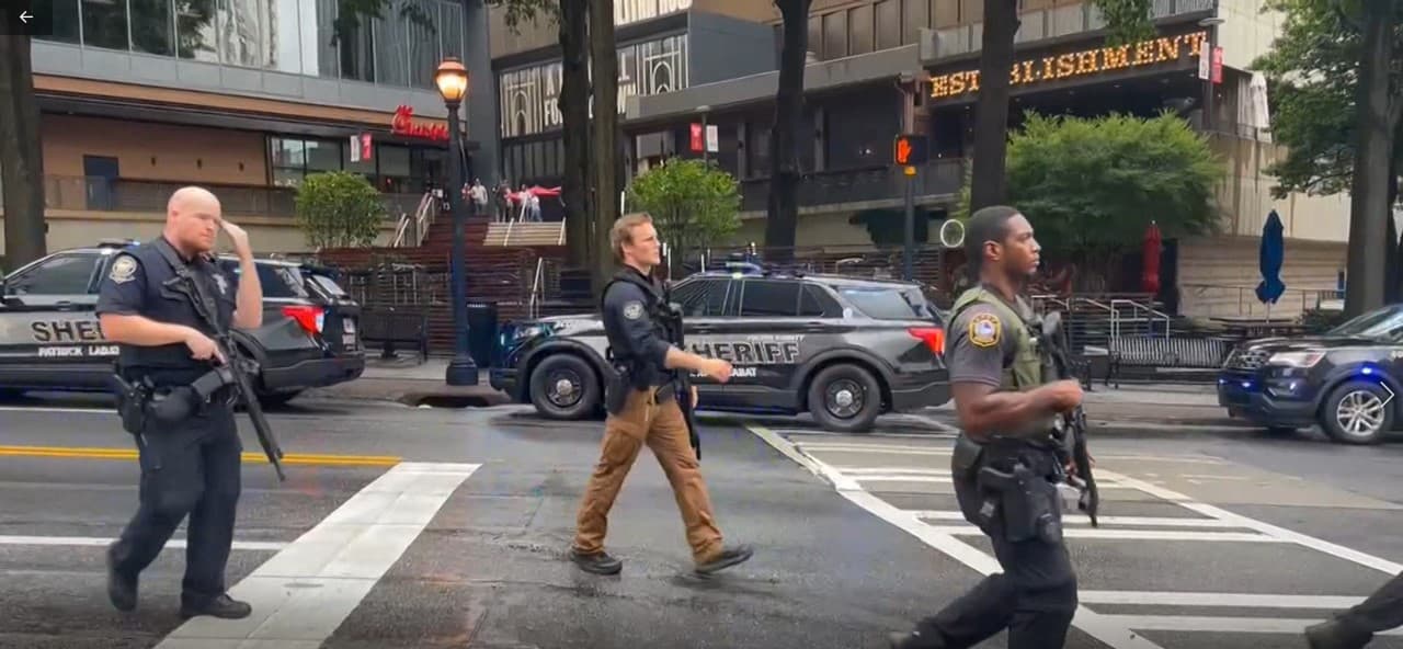 Arrestan en el aeropuerto a sospechosa de tiroteo en el centro de Atlanta