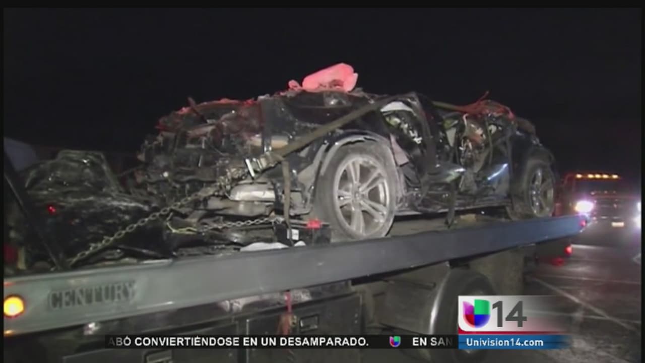 Auto se estrella contra salón de yoga en Walnut Creek 