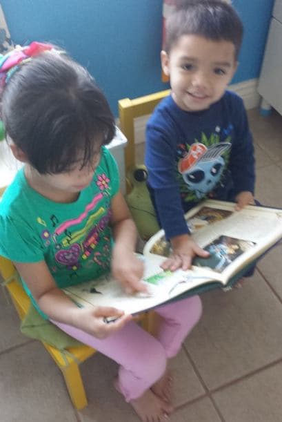 ¿Cómo les dedicas tiempo a tus hijos? Únete a la celebración del mes de Acción por los Niños y comparte tu foto usando #PequenosyValiosos en Twitter o FB. 