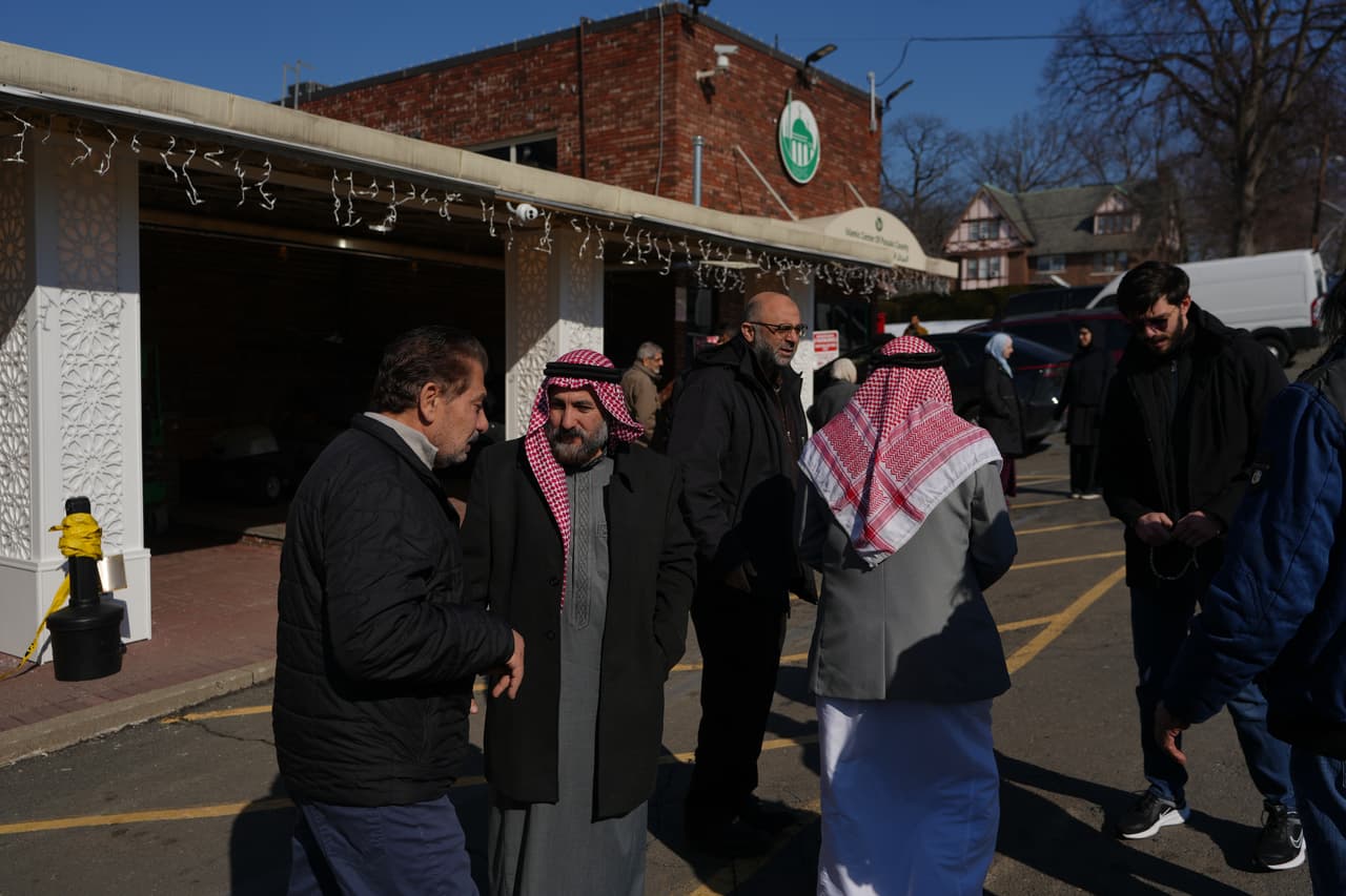 <b>4. Paterson (Nueva Jersey)</b>
<br>Paterson se han convertido en el principal destino en Estados Unidos para los migrantes peruanos. El 34% de su población extranjera es peruana. También tiene un importante porcentaje de población procedente de países islámicos y por eso son comunes concentraciones en diversos puntos de la ciudad para rezar durante el Ramadán.
<br>
