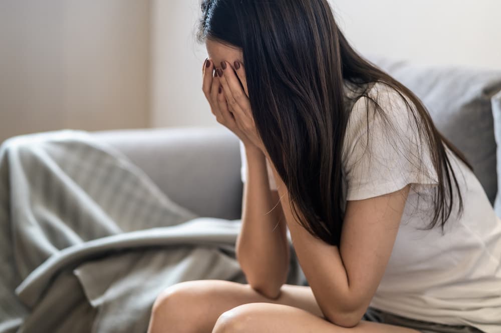 También tu estado de ánimo puede decaer, no dejes que la energía tóxica te invada y mira el lado positivo y amoroso de las cosas. ¡Ya viene Halloween, el Thanksgiving, la Navidad, la vacuna! Mira siempre el vaso medio lleno.