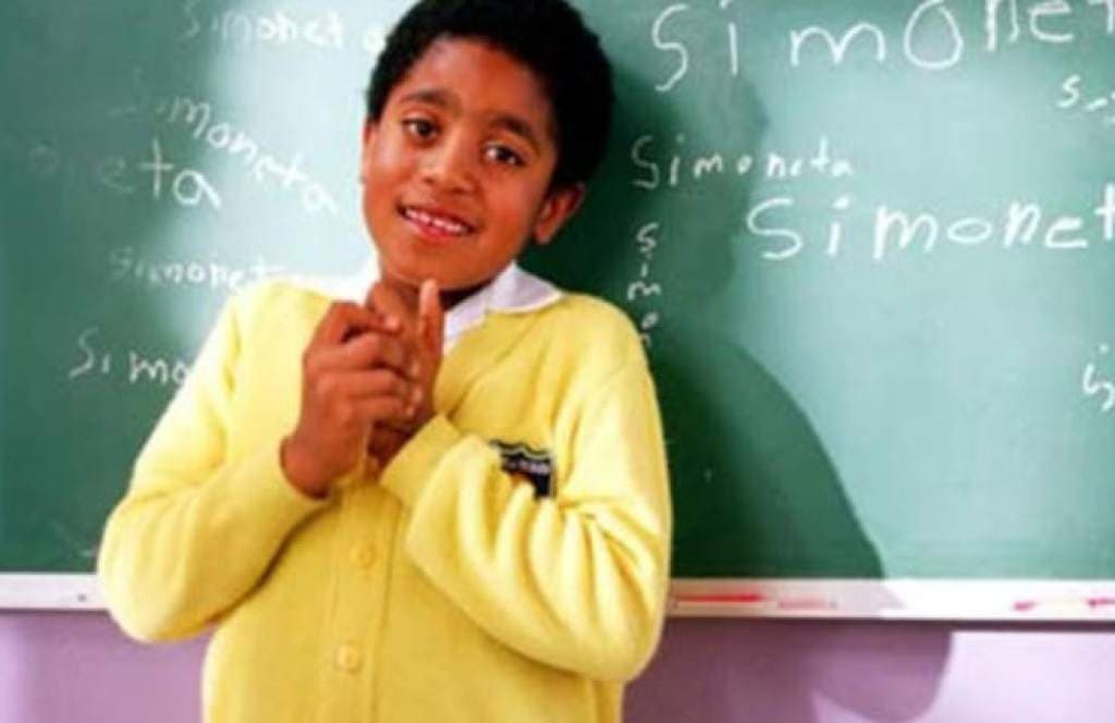 Christian Stanley interpretó a Ángel Bueno, un niño que nunca perdió la esperanza de conquistar a Simoneta Molina a pesar de los desplantes y groserías que ella le hacía.