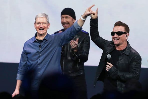 U2 estuvo presente en el evento más importante de Apple en el año.