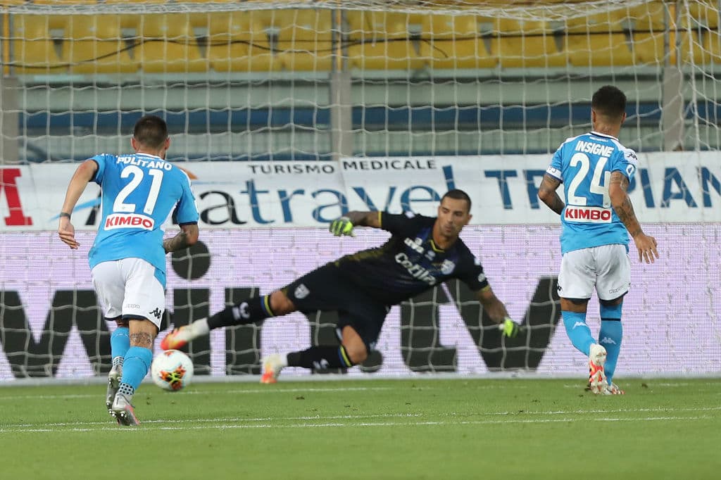 A los 52’ del partido, Alberto Grassi tocó el balón con la mano en el área de Parma y, además de recibir tarjet6a amarilla, se decretó penal.