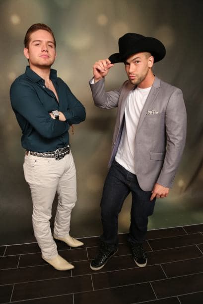 Y El Dasa no se queda atrás. Son un par de guapos.