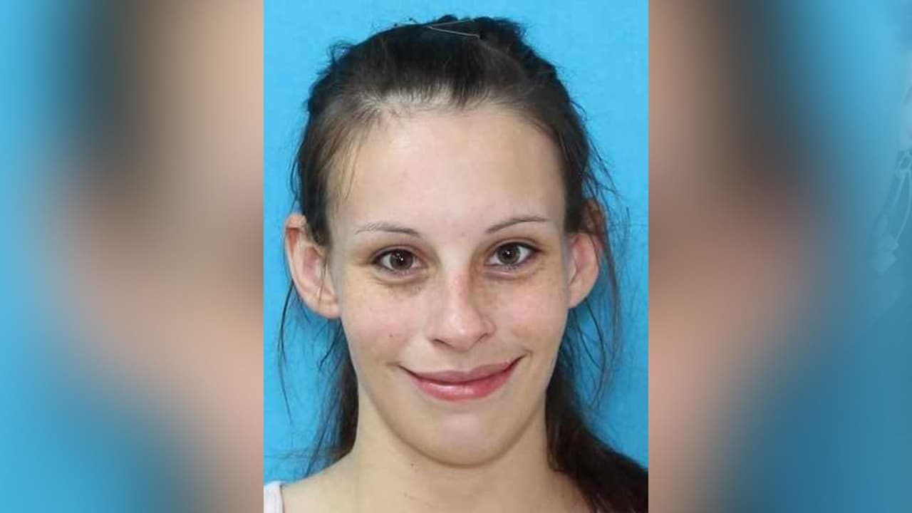 Amanda Marlowe, enfrenta cargos de robo a una casa habitación.