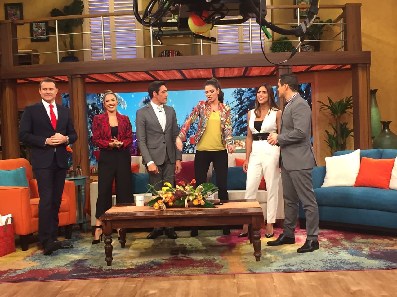 La música de Pitbull es contagiosa y Ana se aprendió la coreografía de Sofia Vergara.