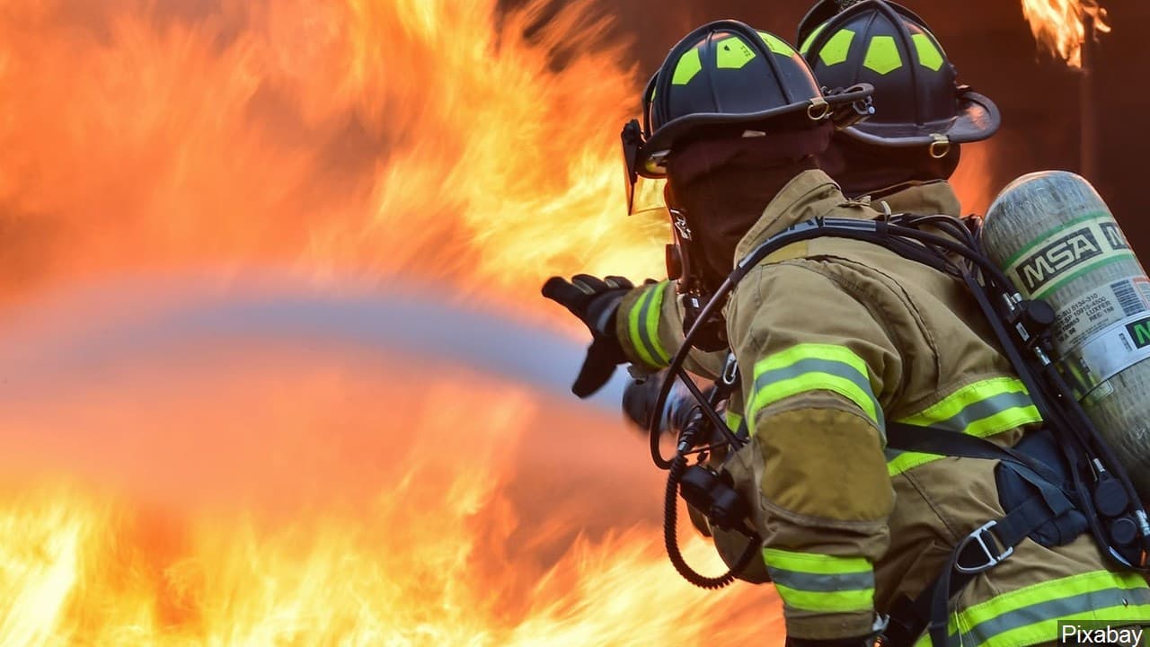 Cierran base de Bomberos y Emergencias Médicas en San Sebastián tras empleado dar positivo a coronavirus