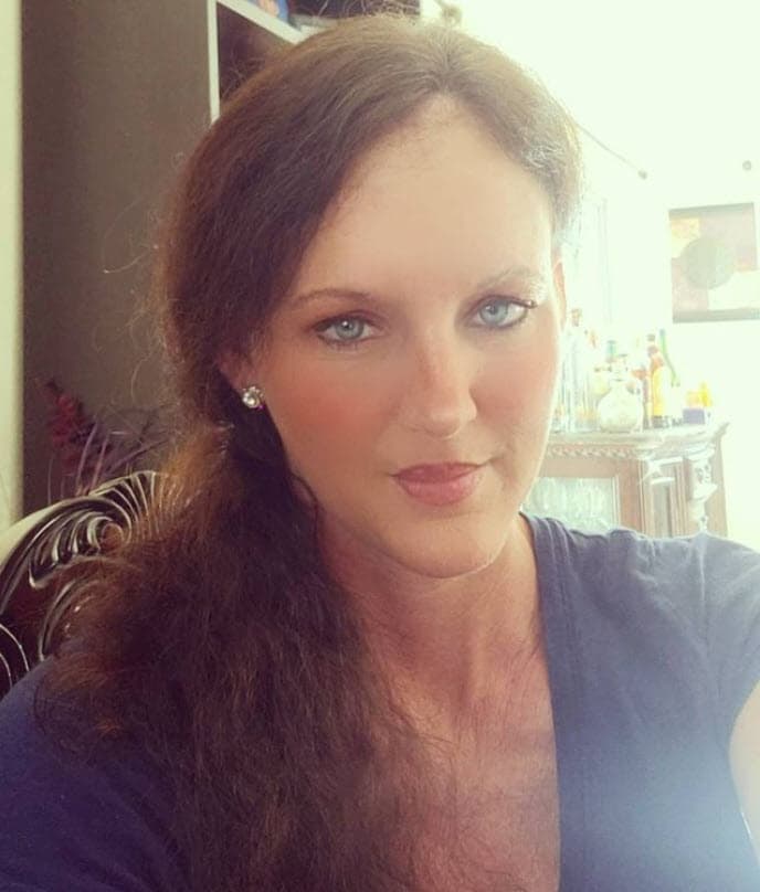 "Pasaba por dos minutos, luego desaparecía como por cinco horas, y luego me volvía a pasar por dos minutos", contó a People en Español sobre los síntomas que tuvo.
<br>