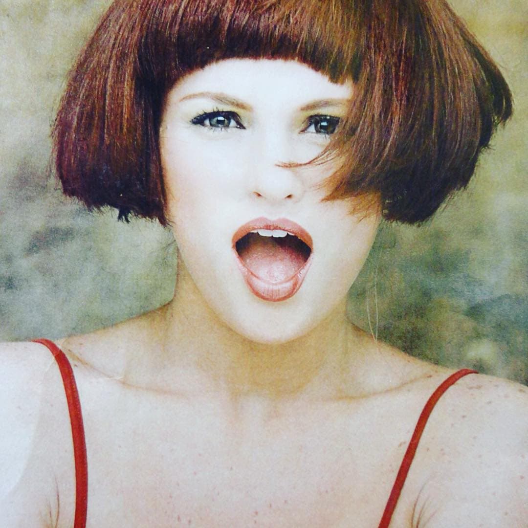 Además, siempre ha sido parte de las mujeres más sexys y bellas de la pantalla.