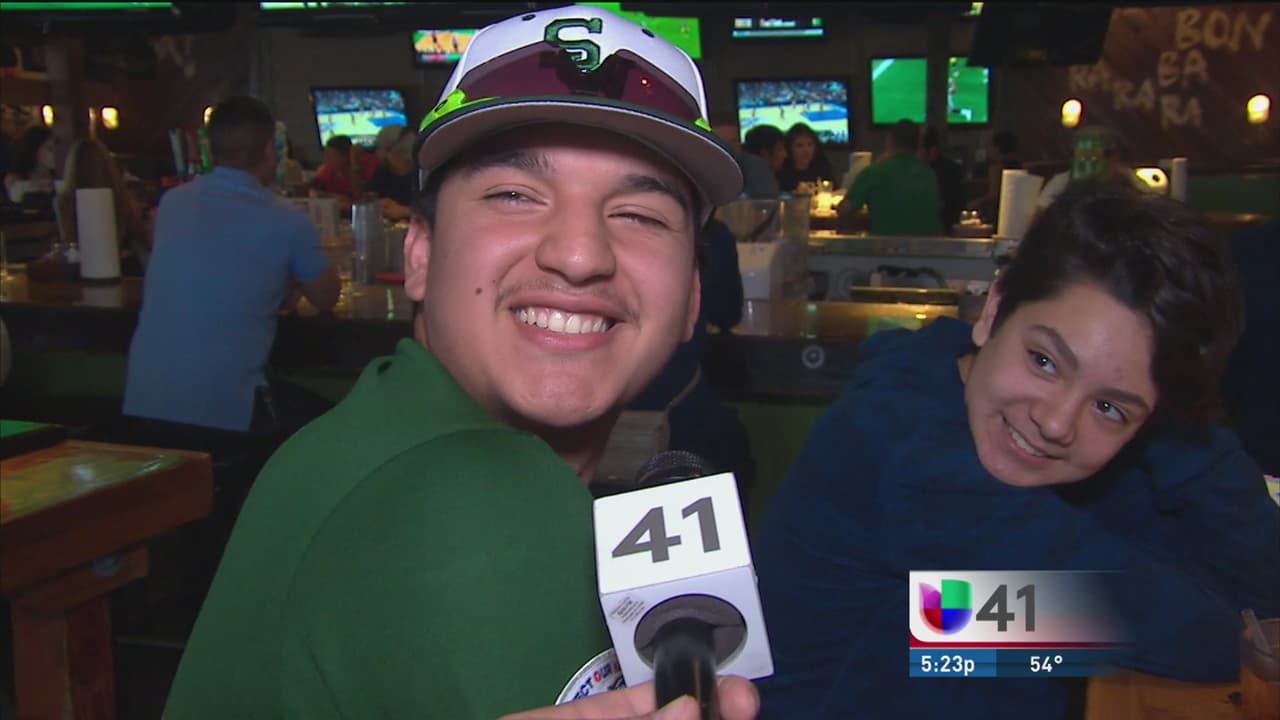 Desde San Antonio los fanáticos apoyan a su equipo favorito