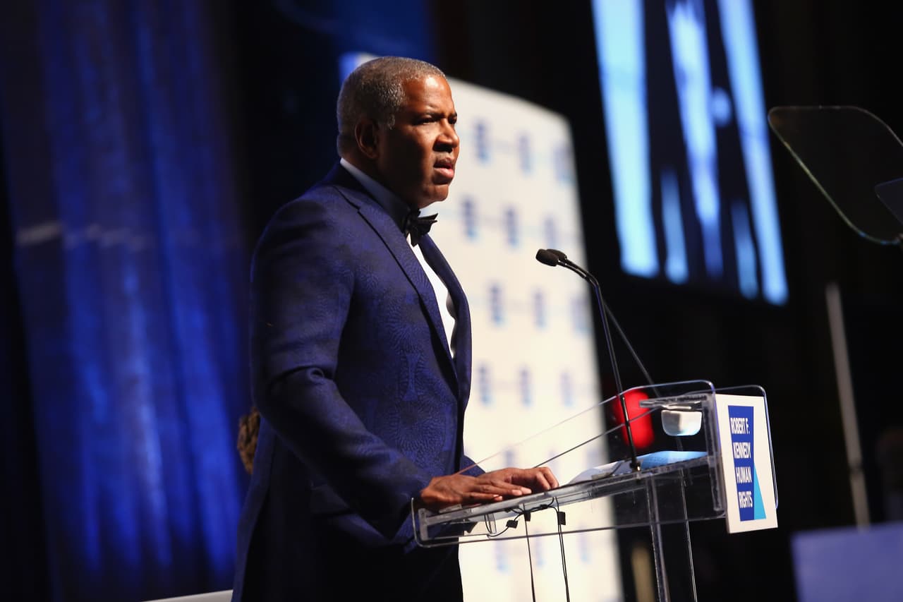 Multimillonario pagará toda la deuda universitaria de una promoción en Atlanta