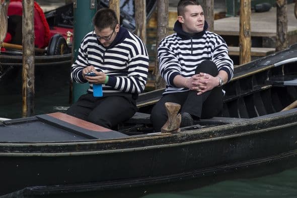 En el carnaval las máscaras son el elemento más importante pues reaviva la tradición de los años 1480-1700, que da inicio a esta festividad, cuando la nobleza salía a las calles de la ciudad disfrazada para mezclarse con el pueblo.