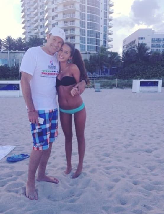 Alan Tacher es un papá muy amoroso, pero también "un poquito celoso".