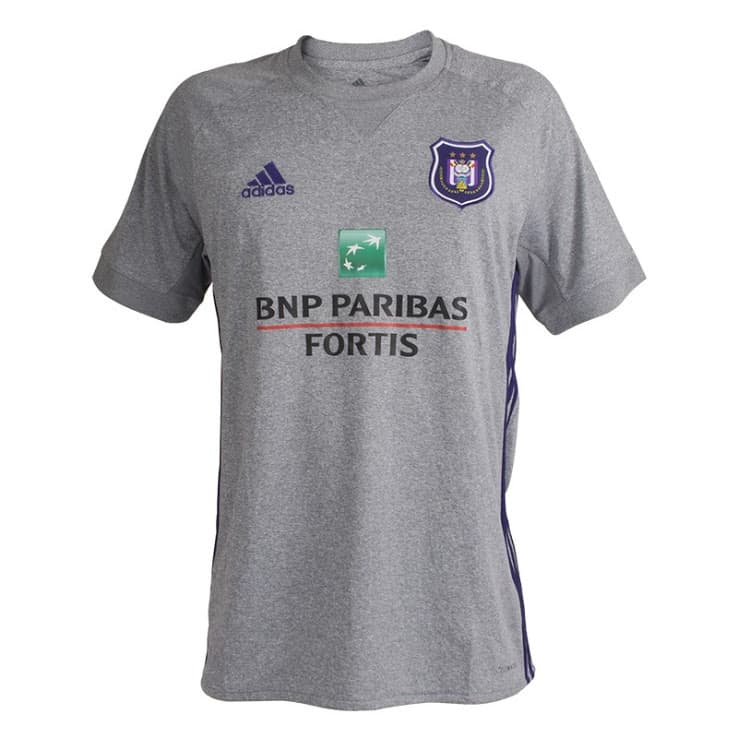 <b>2. R.S.C. Anderlecht - Adidas </b>(Bélgica)