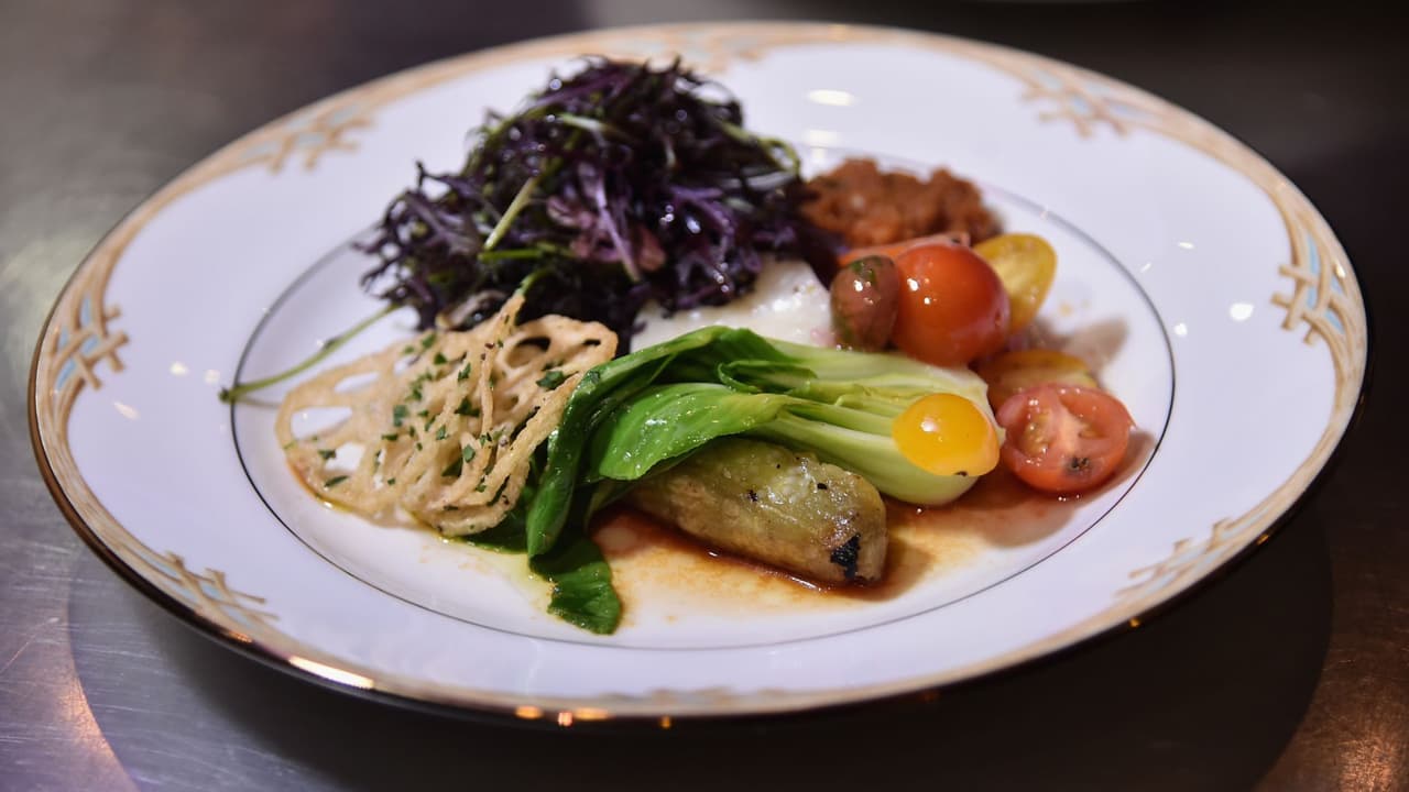 Cuida las porciones: consejos para cumplir propósitos de alimentación saludable para el nuevo año