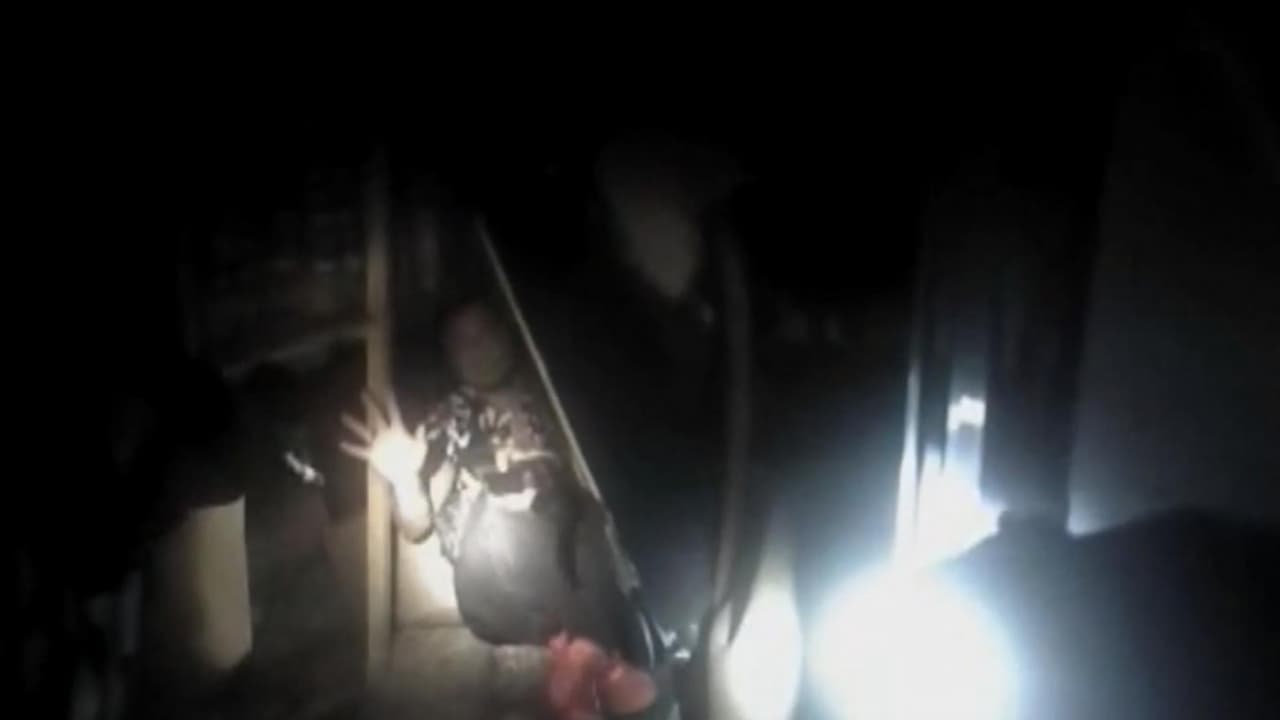 Video inédito de la matanza de Orlando muestra el tenso momento en el que la policía entra a la discoteca 