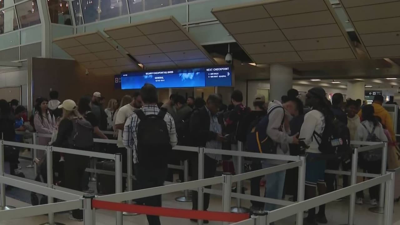Pasajeros que no tengan Real ID tendrán que pagar 45 dólares de tarifa si quieren abordar un vuelo