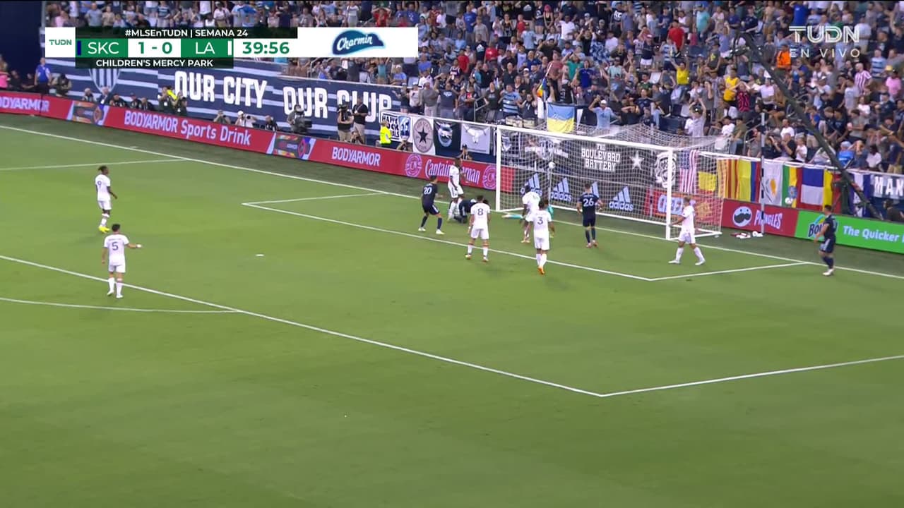 ¡TIRO ATAJADO! disparo por William Agada.