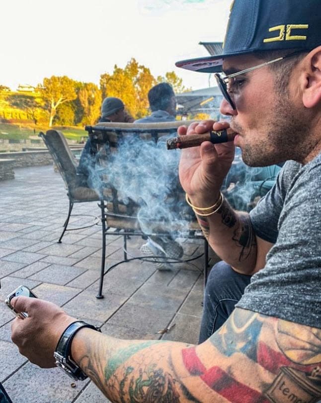 También reveló que hay otros artistas como 
<b>Christian Nodal y Gloria Trevi </b>que están interesados en asociarse con su marca de tequila.
<br>