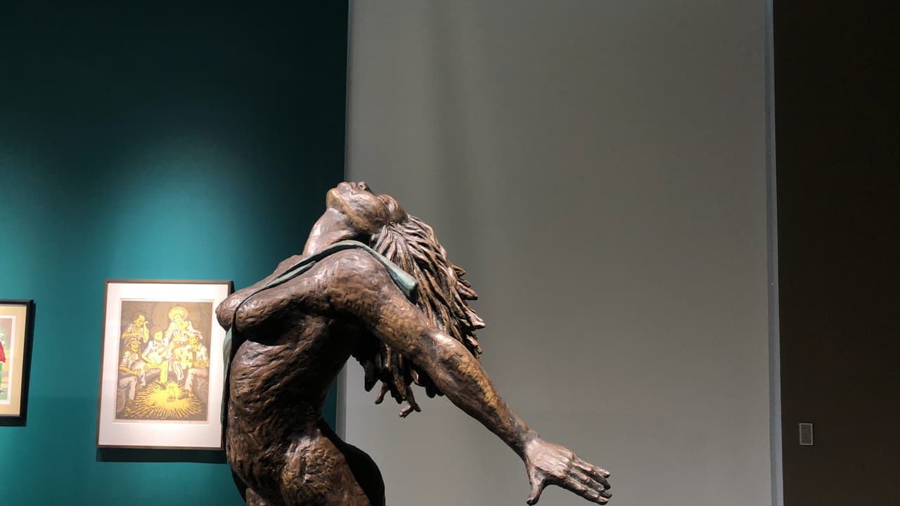 La figura de la mujer tiene un lugar preferencial en la colección.